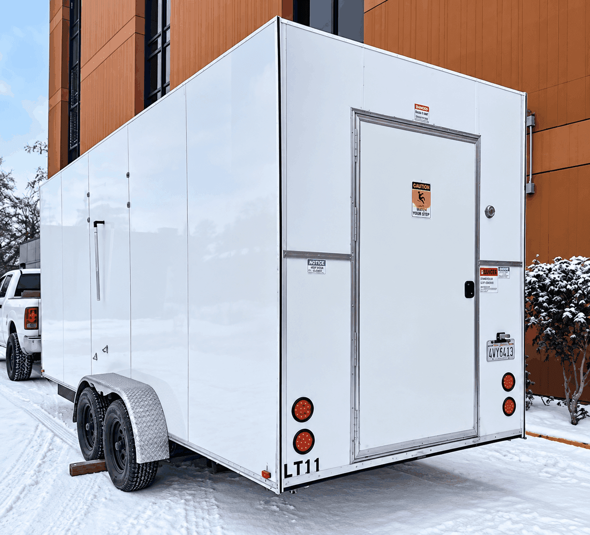 Refrigerated trailer exterior with mounted refrigeration unit